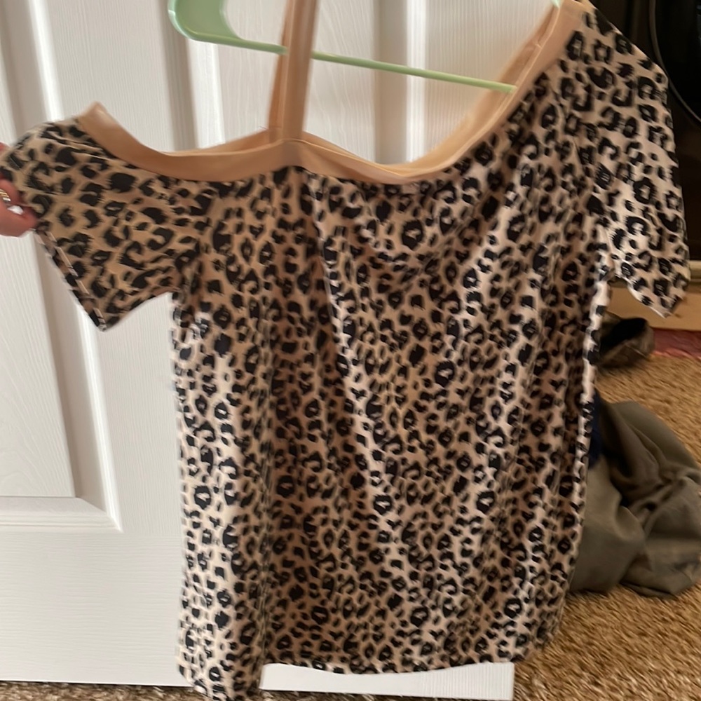 Short sleeve shirt